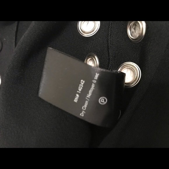 Elizabeth and James khan grommet Top - Picture 16 of 16